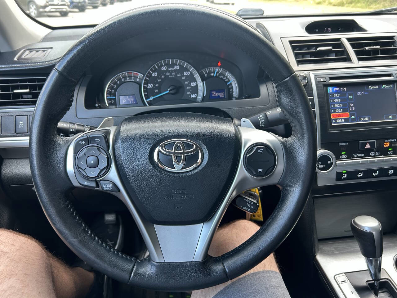 Used 2013 Toyota Camry SE image 23