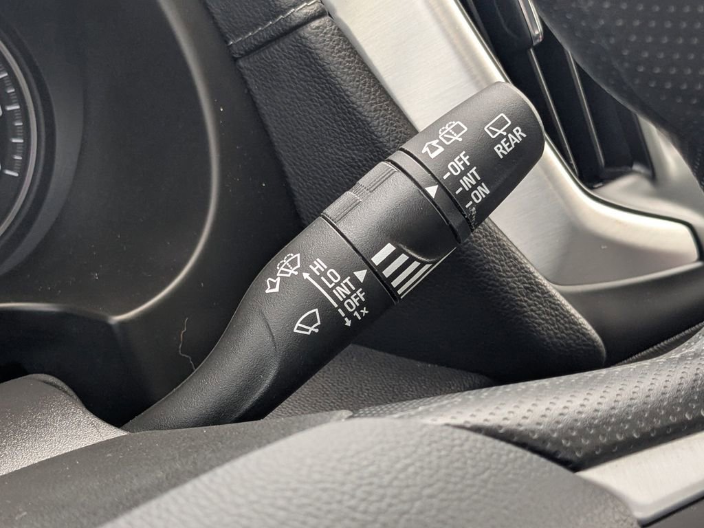 Used 2024 GMC Terrain SLE FWD image 26