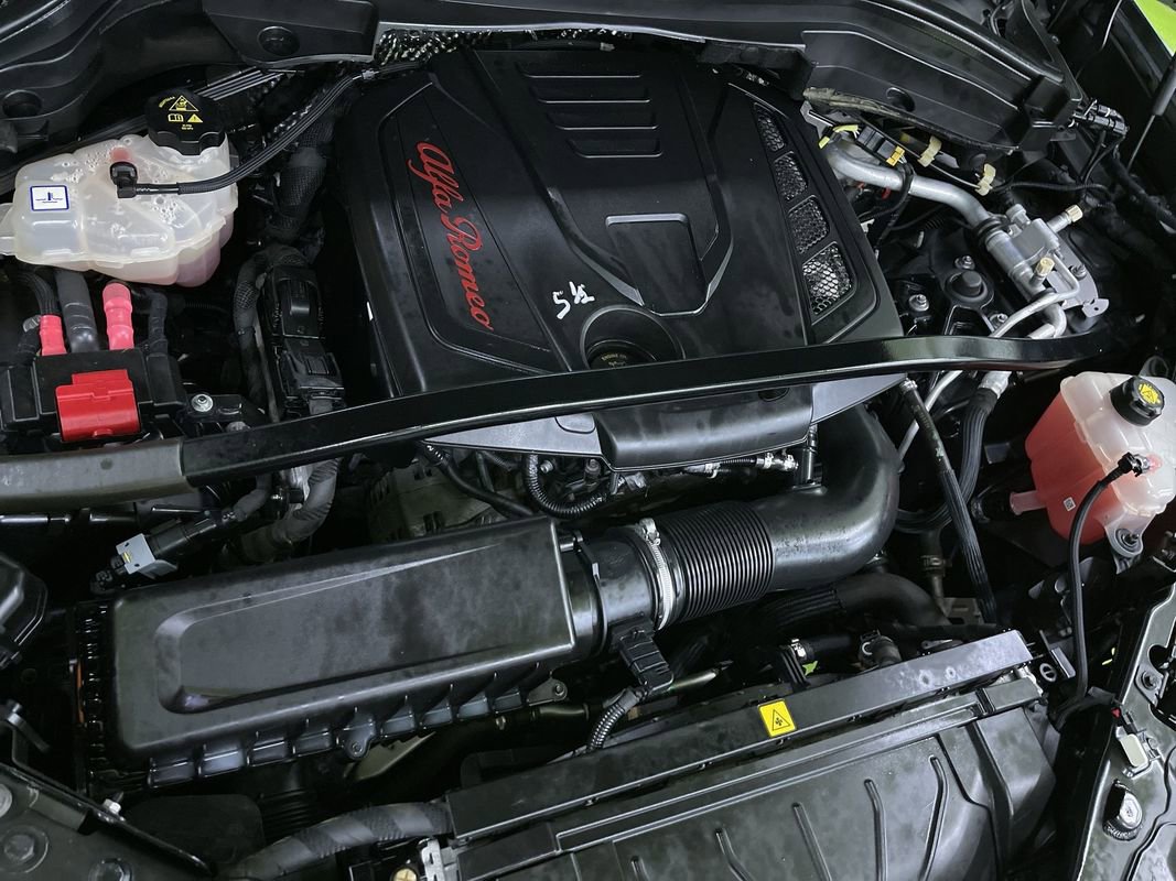 Used 2020 Alfa Romeo Stelvio w/ Cold Weather Package image 30