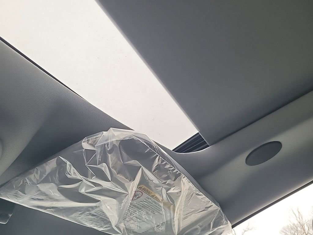 New 2025 Ford F250 Lariat w/ Lariat Ultimate Package image 23