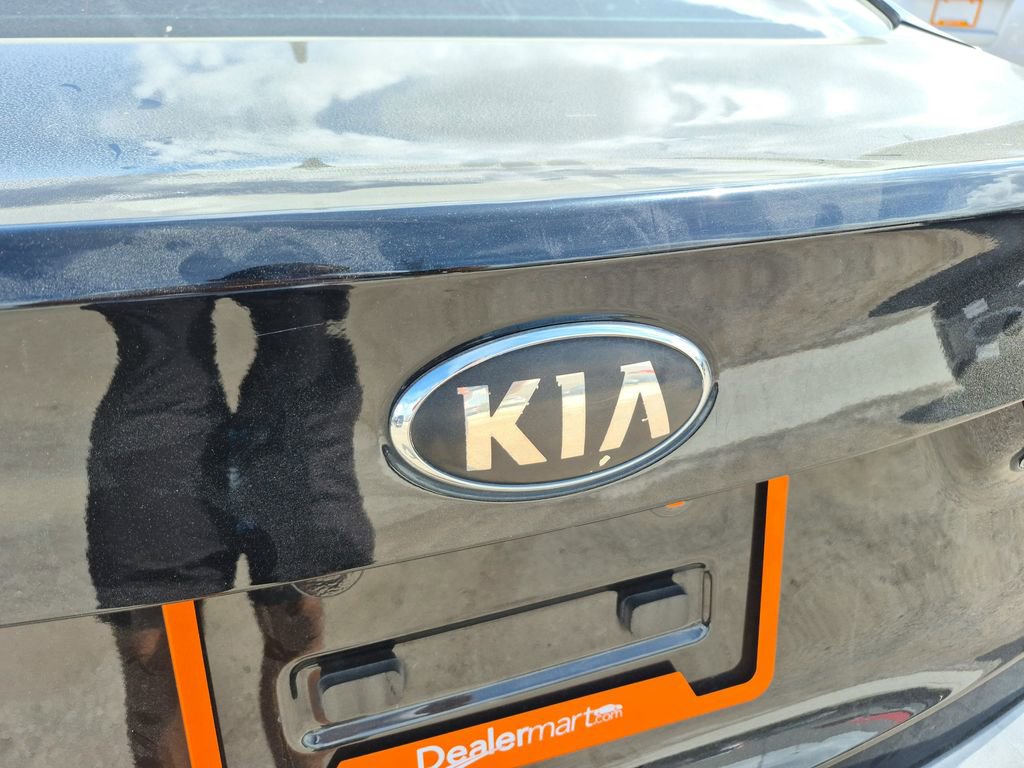 Used 2018 Kia Forte LX image 9