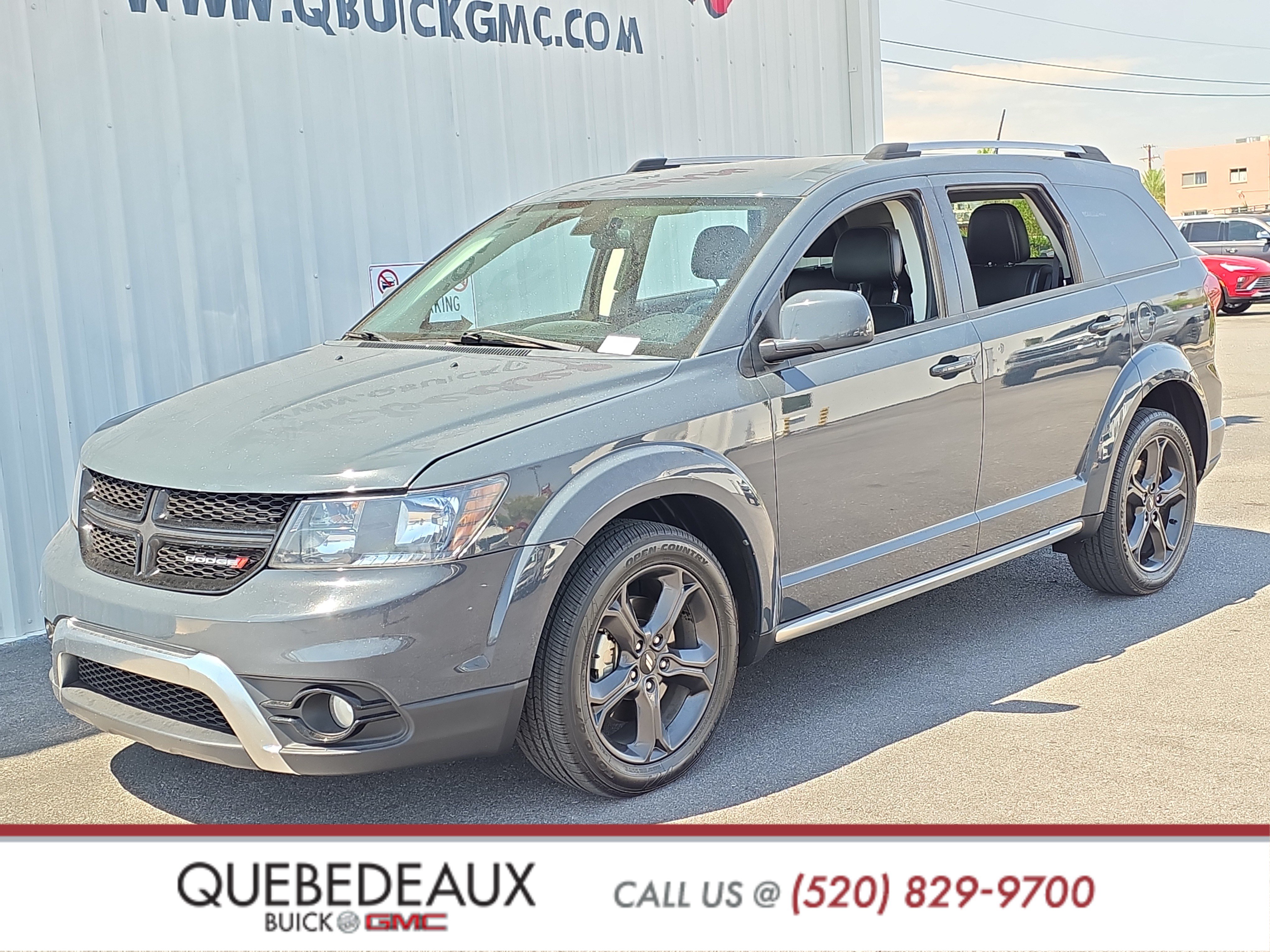 Used 2018 Dodge Journey Crossroad w/ Driver Convenience Group FWD image 3
