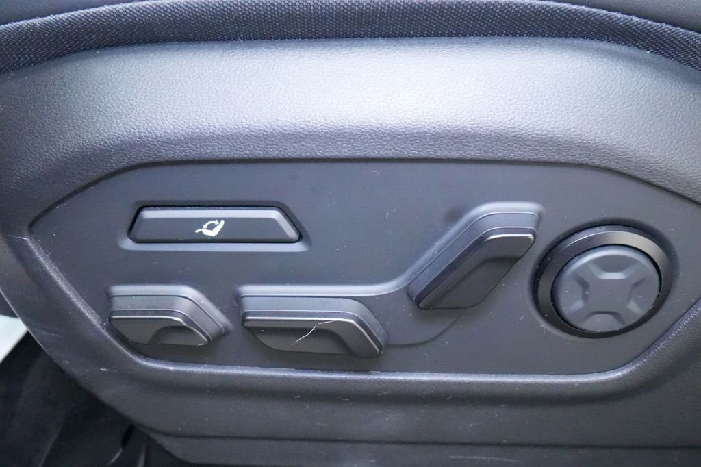 Used 2025 Hyundai Santa Fe Calligraphy image 17