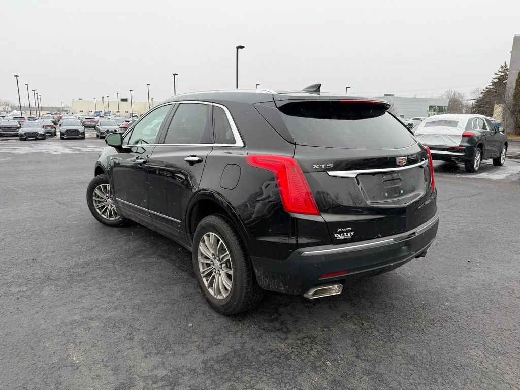 Used 2018 Cadillac XT5 Luxury w/ Driver Awareness Package image 5