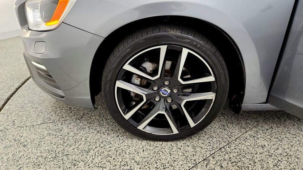 Used 2018 Volvo S60 T5 Dynamic w/ Vision Package AWD/4WD image 9