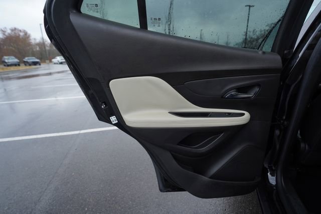 Used 2021 Buick Encore Preferred w/ Safety Package image 16