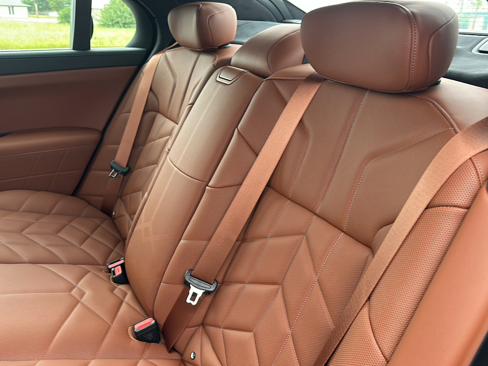 New 2025 BMW 760i xDrive w/ Executive Package image 16