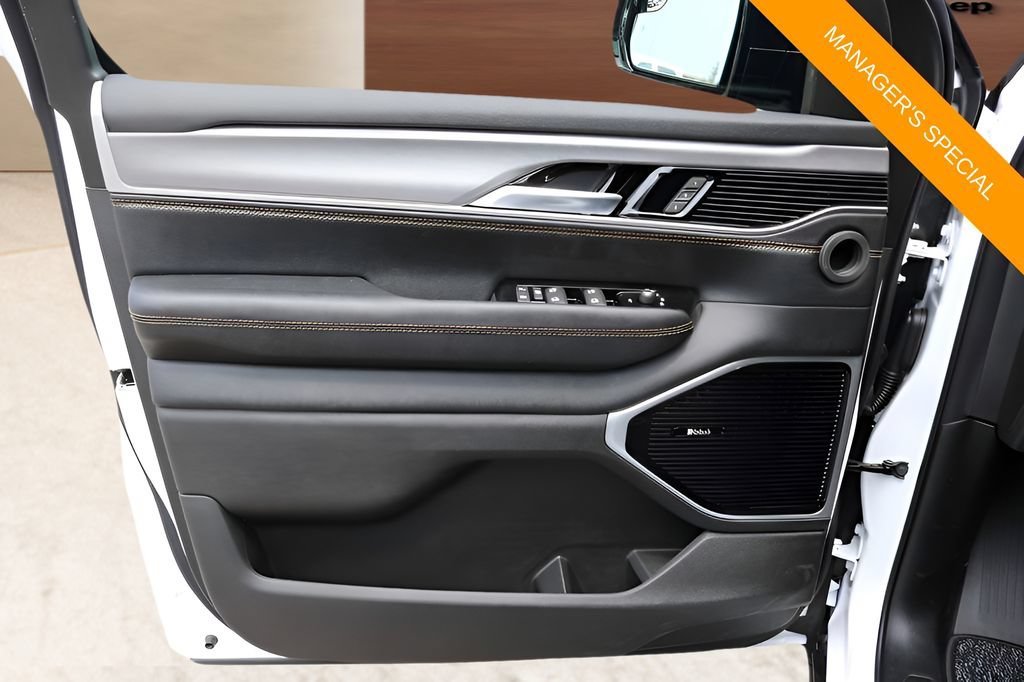 New 2026 Jeep Grand Wagoneer 4WD image 11