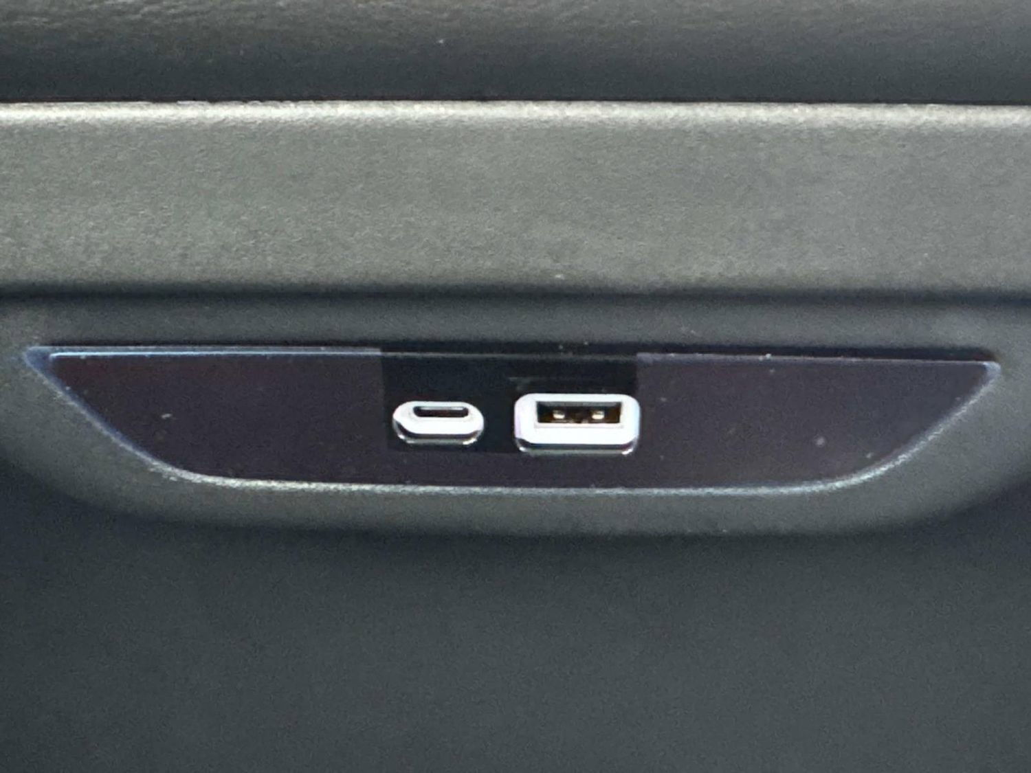 New 2026 Chrysler Pacifica Limited FWD image 21