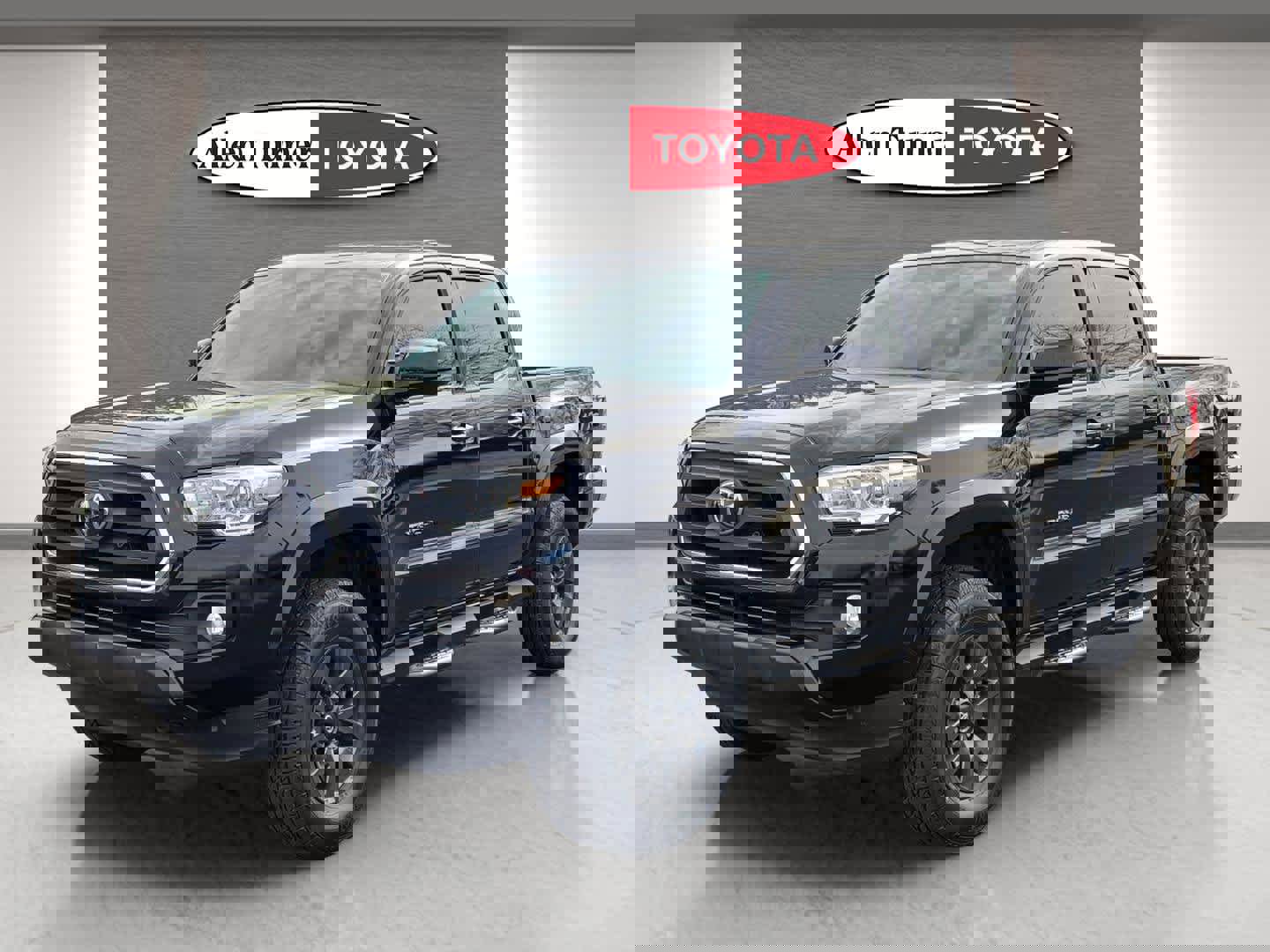 Used 2023 Toyota Tacoma SR5 image 3