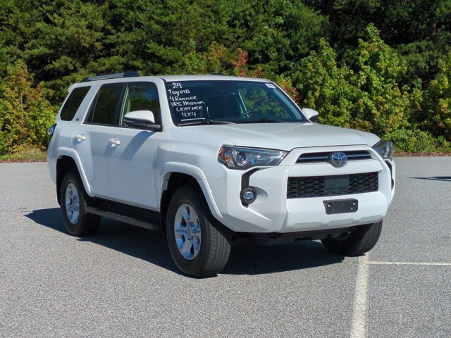 Used 2024 Toyota 4Runner SR5 Premium AWD/4WD image 2
