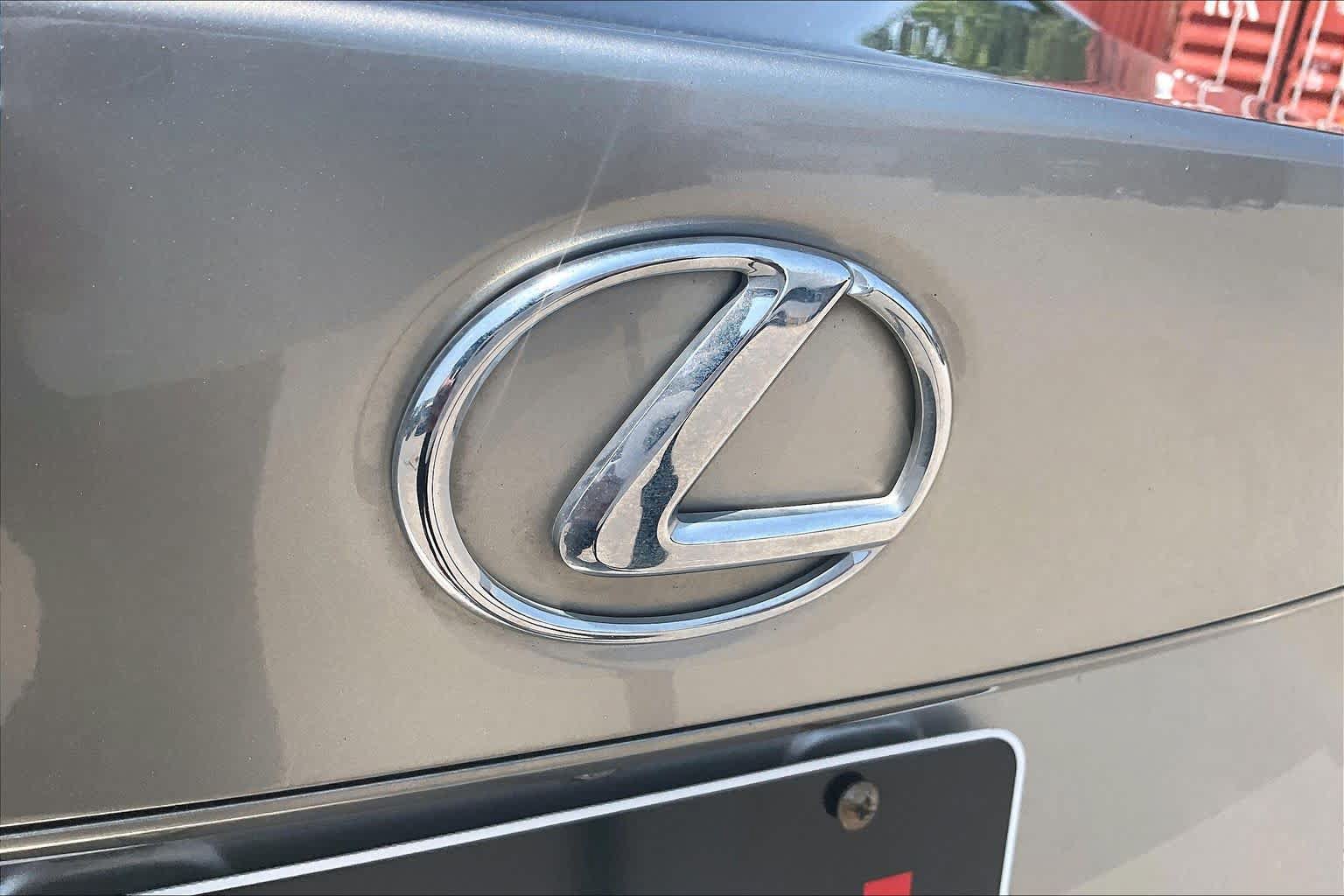 Used 2017 Lexus IS 200t F Sport w/ F Sport Package RWD image 49