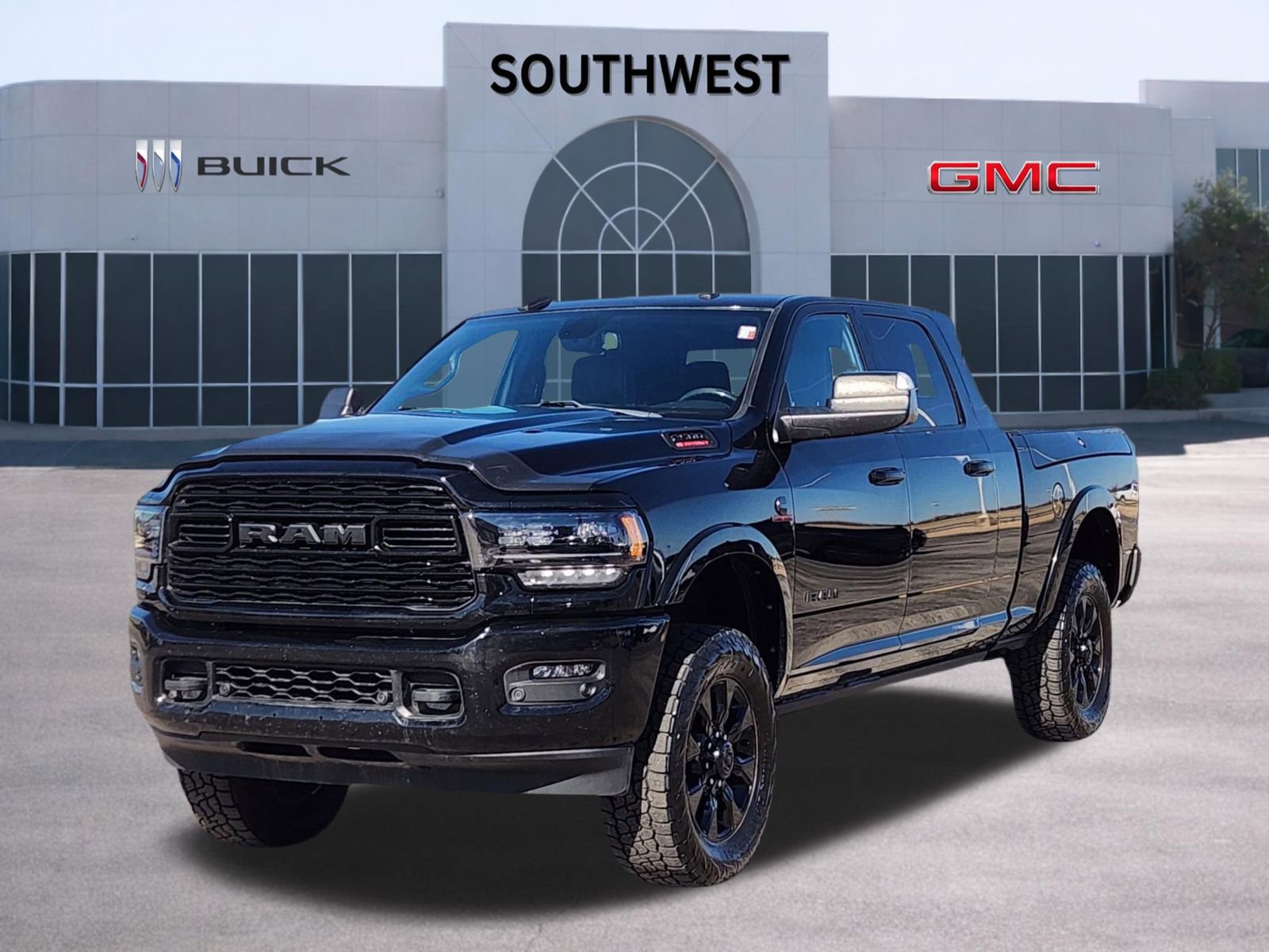 Used 2022 RAM 2500 Limited w/ Night Edition image 2