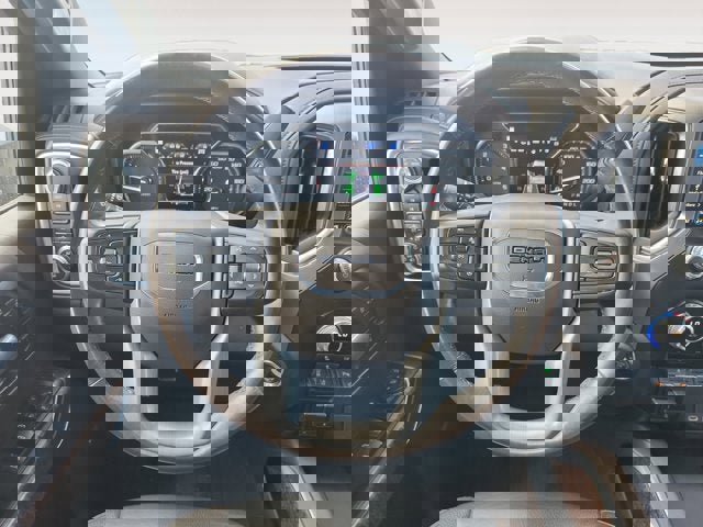 Used 2021 GMC Sierra 2500 Denali w/ Technology Package image 12