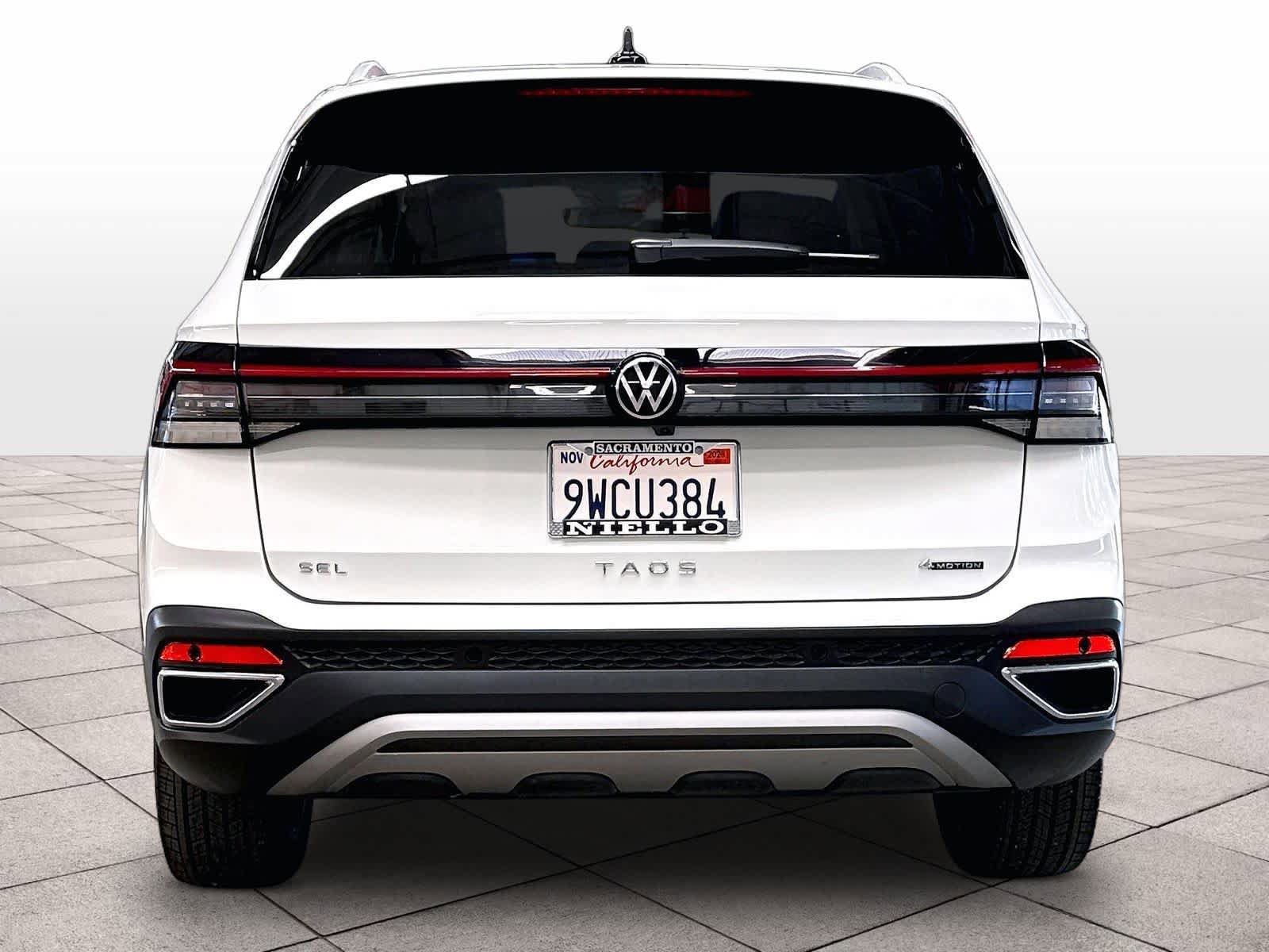 Used 2025 Volkswagen Taos SEL w/ Black Wheel Plus Package AWD/4WD image 8