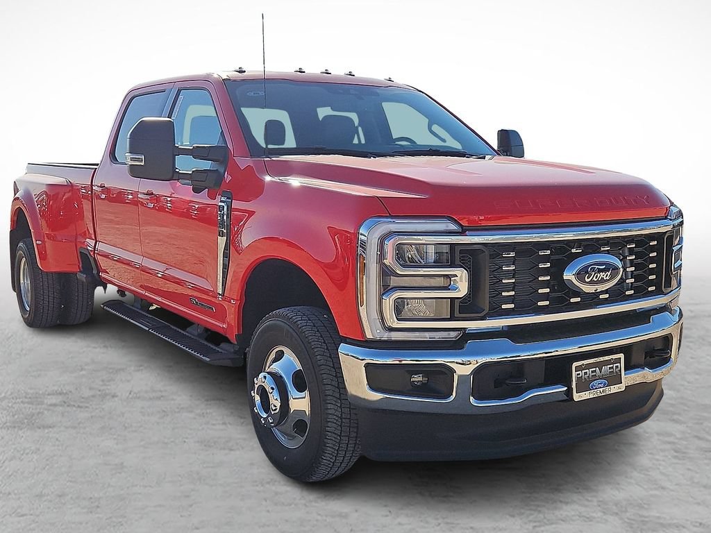 New 2026 Ford F350 XLT w/ XLT Premium Package AWD/4WD image 1