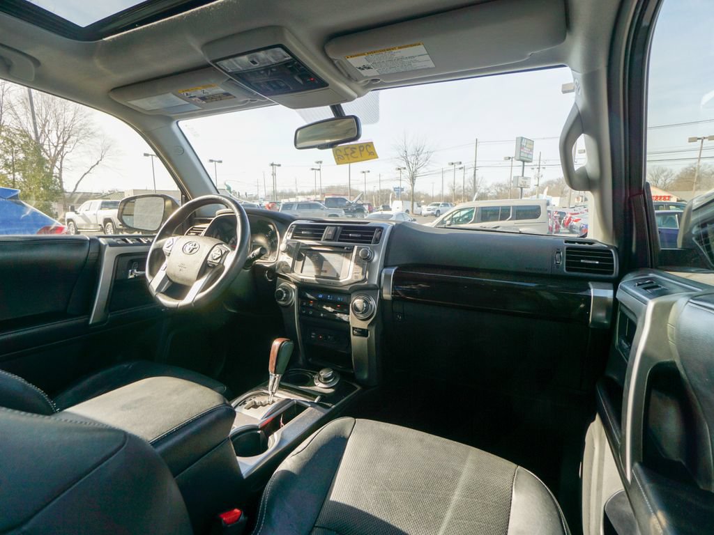 Used 2018 Toyota 4Runner Limited AWD/4WD image 13