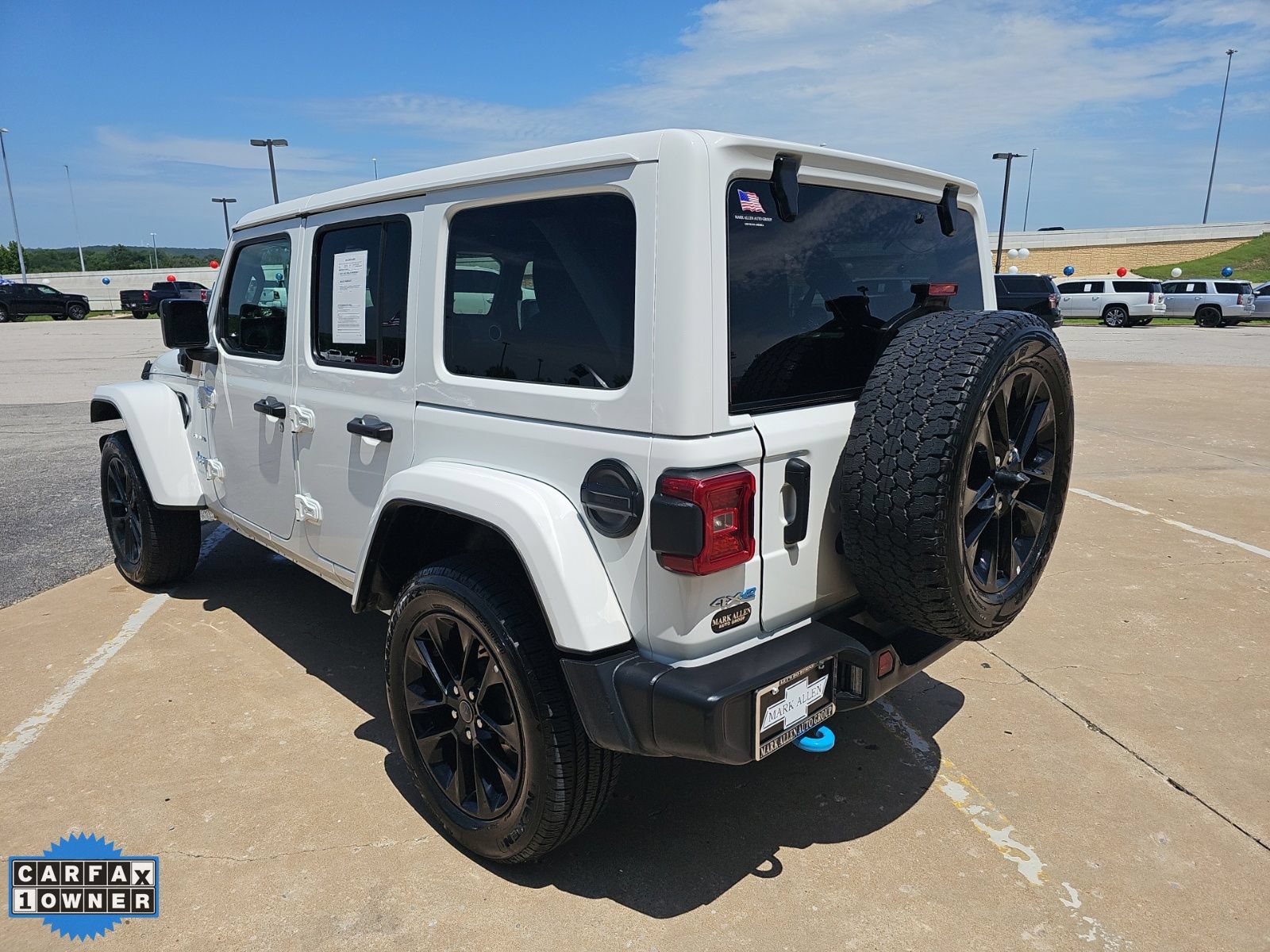 Used 2024 Jeep Wrangler Unlimited Sahara AWD/4WD image 7
