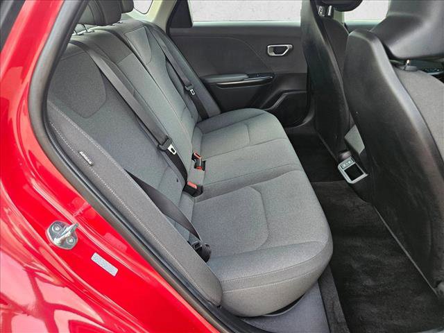 Used 2025 Kia K4 LXS FWD image 19