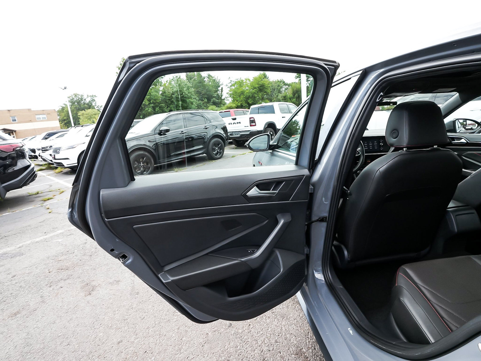 Used 2024 Volkswagen Jetta GLI Autobahn FWD image 13