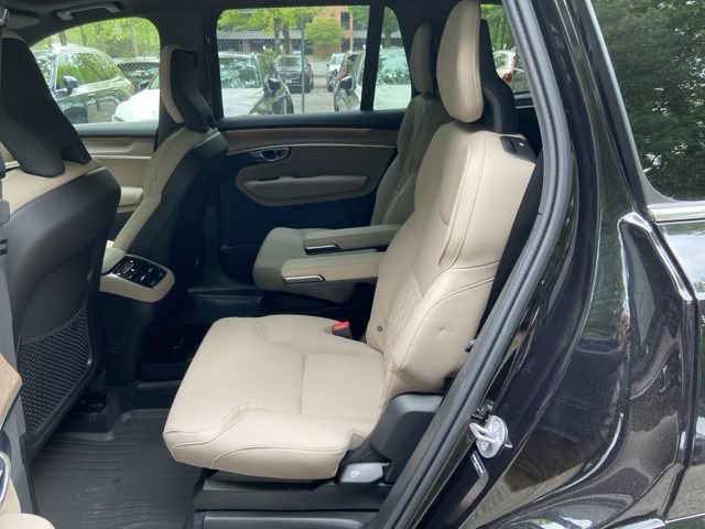 New 2026 Volvo XC90 B6 Plus w/ Protection Package Premier AWD/4WD image 15