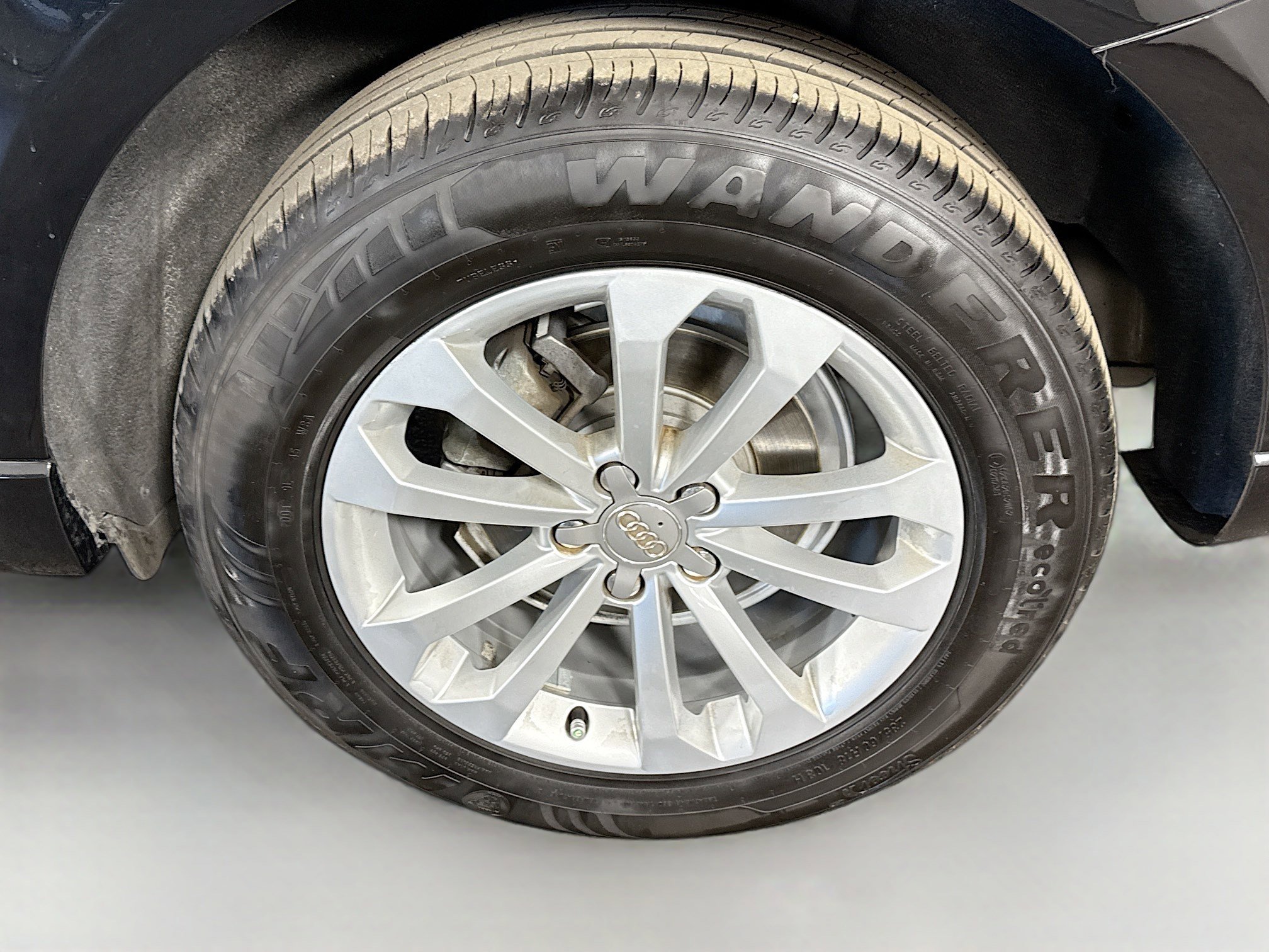 Used 2017 Audi Q5 2.0T Premium image 35