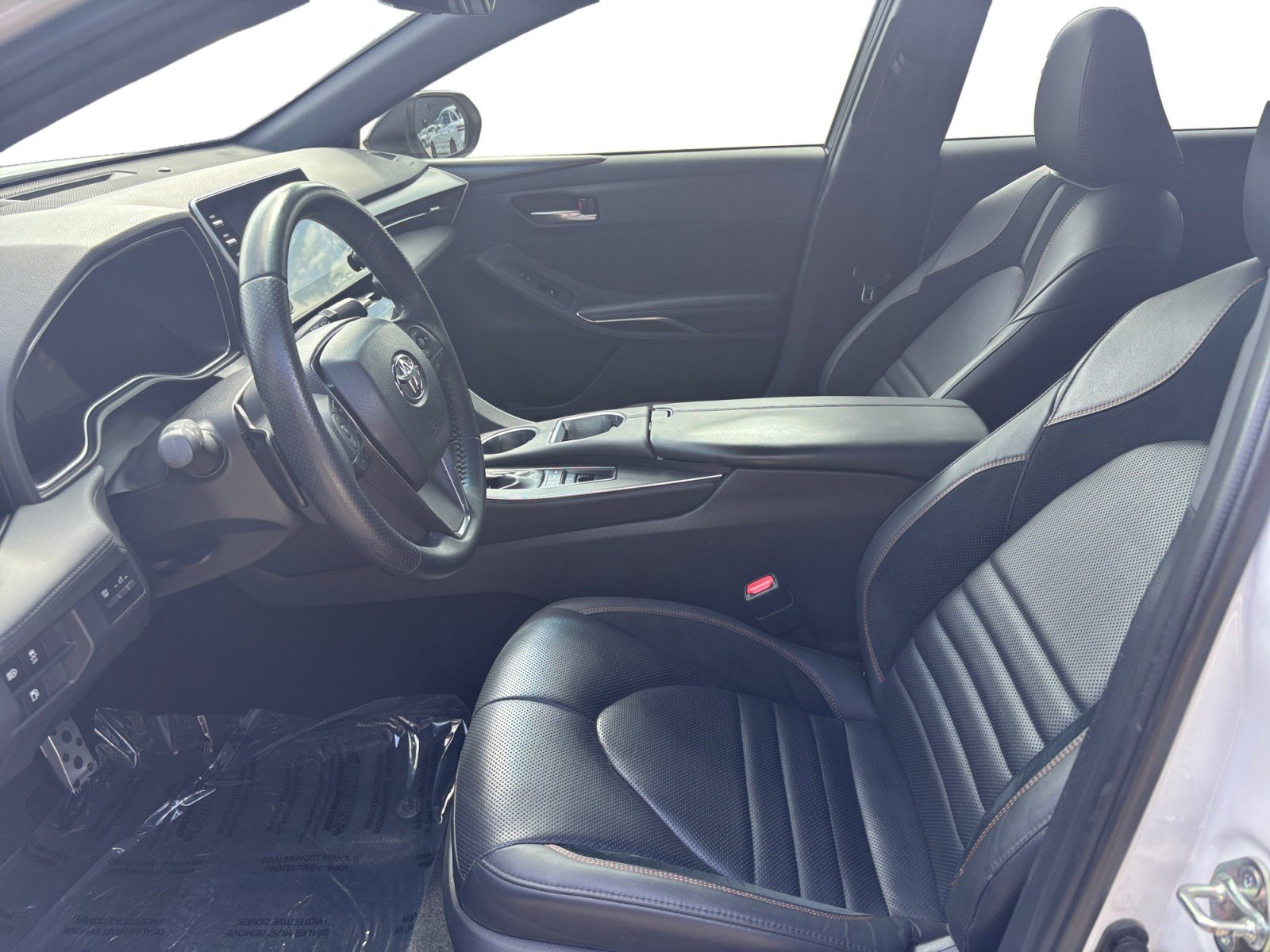 Used 2019 Toyota Avalon XSE image 3