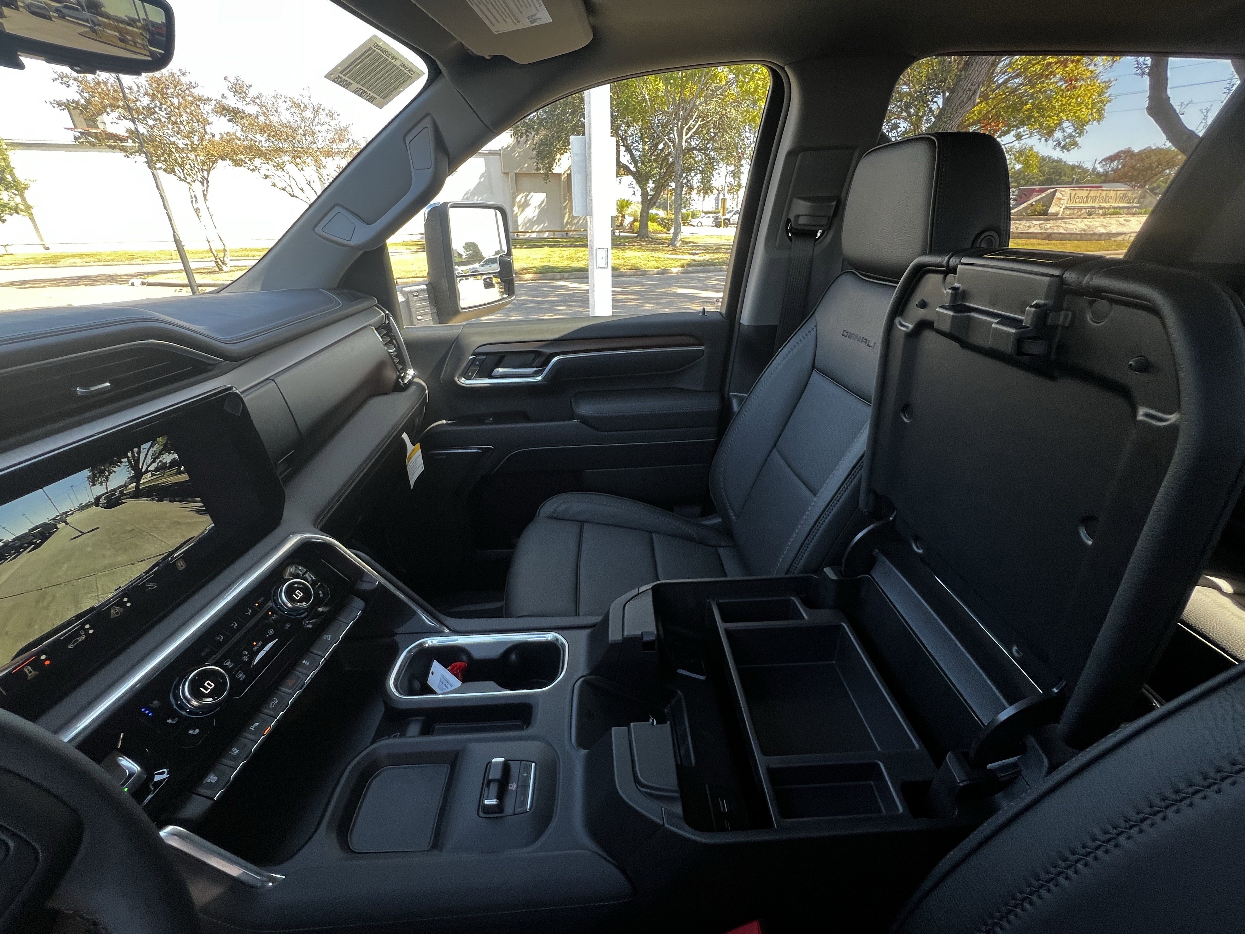 New 2026 GMC Sierra 2500 Denali w/ Denali Reserve Package image 21