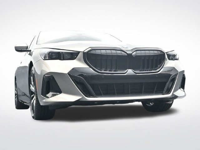 New 2027 BMW 550e xDrive AWD/4WD image 40