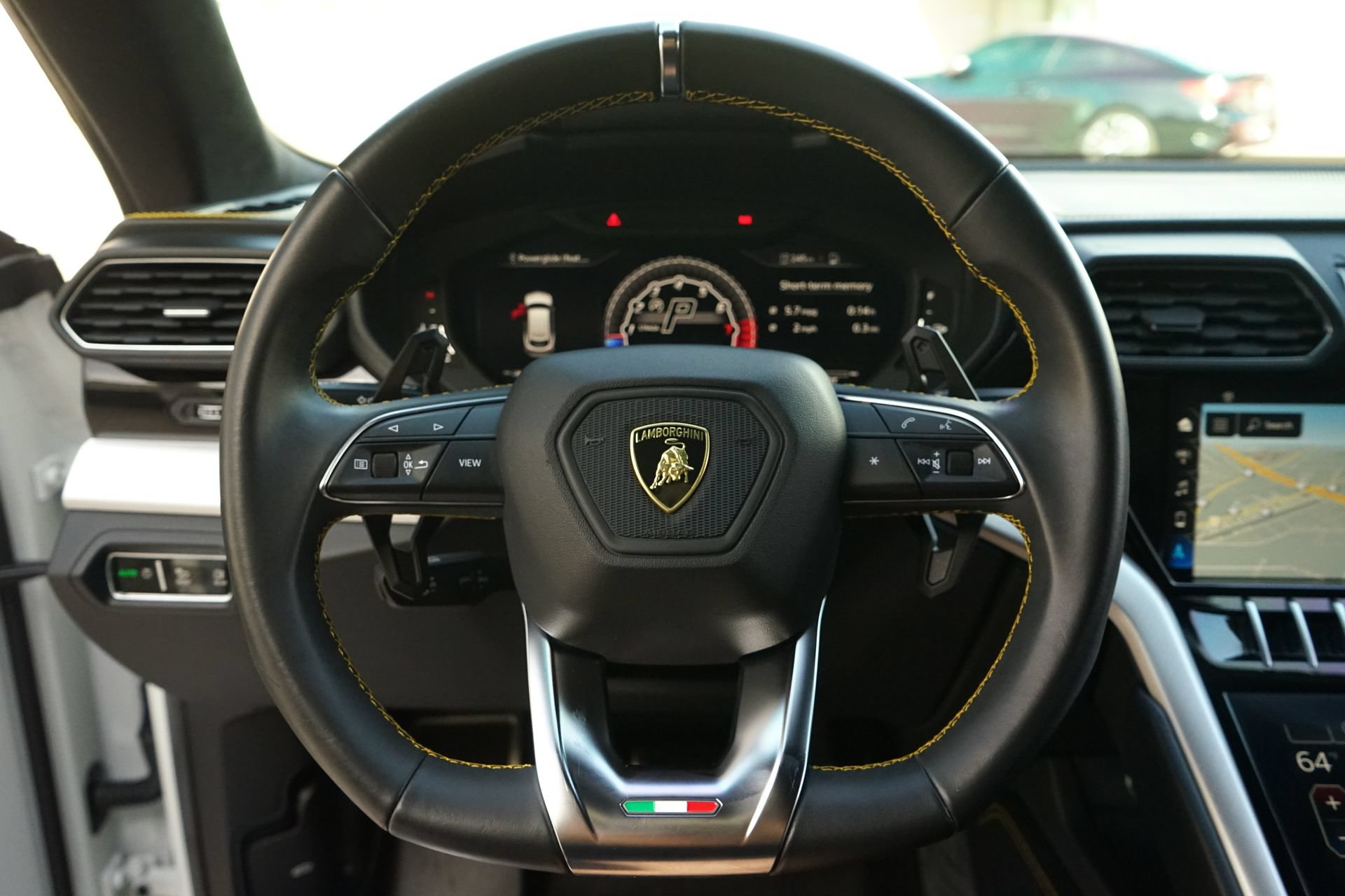 Used 2021 Lamborghini Urus AWD/4WD image 13