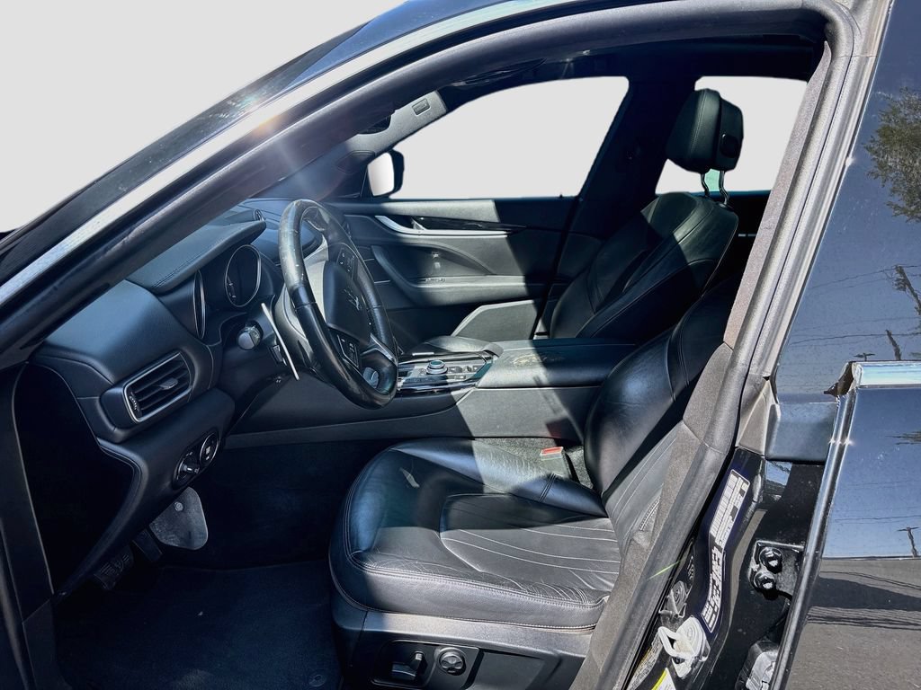 Used 2017 Maserati Levante S AWD/4WD image 22