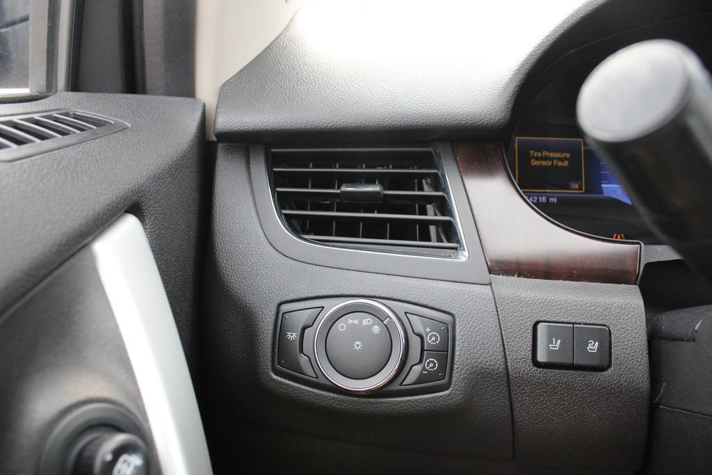 Used 2013 Ford Edge Limited AWD/4WD image 8