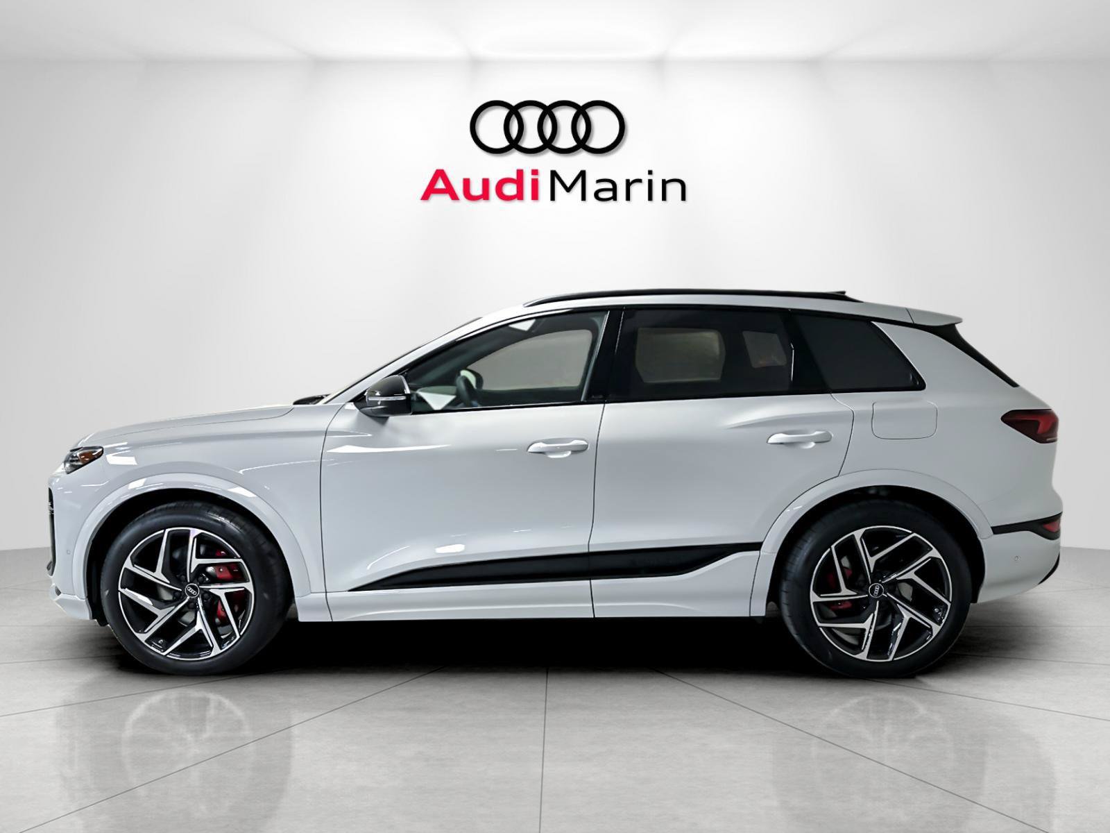 New 2027 Audi SQ6 e-tron Premium Plus AWD/4WD image 2