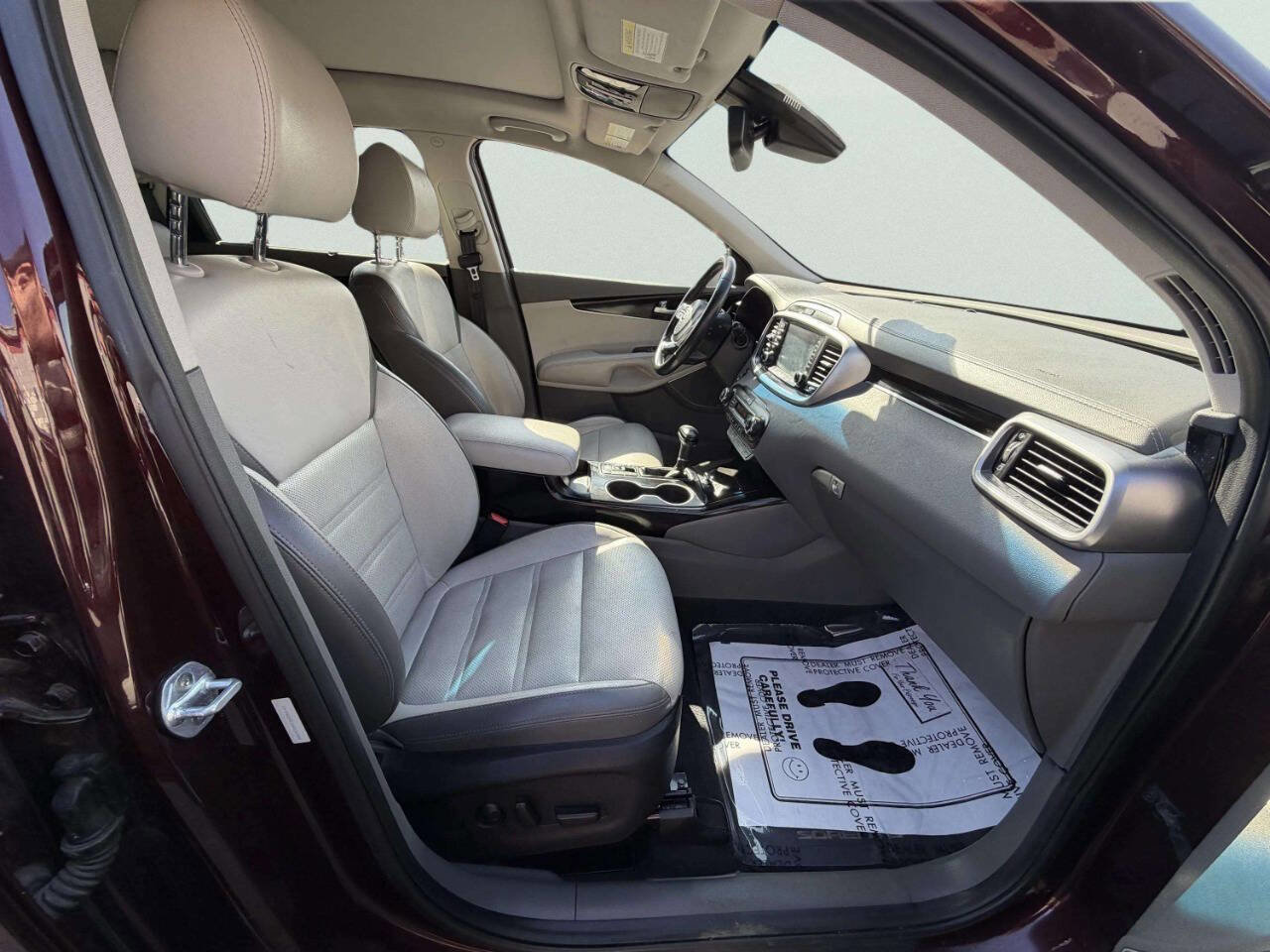 Used 2019 Kia Sorento SX image 31