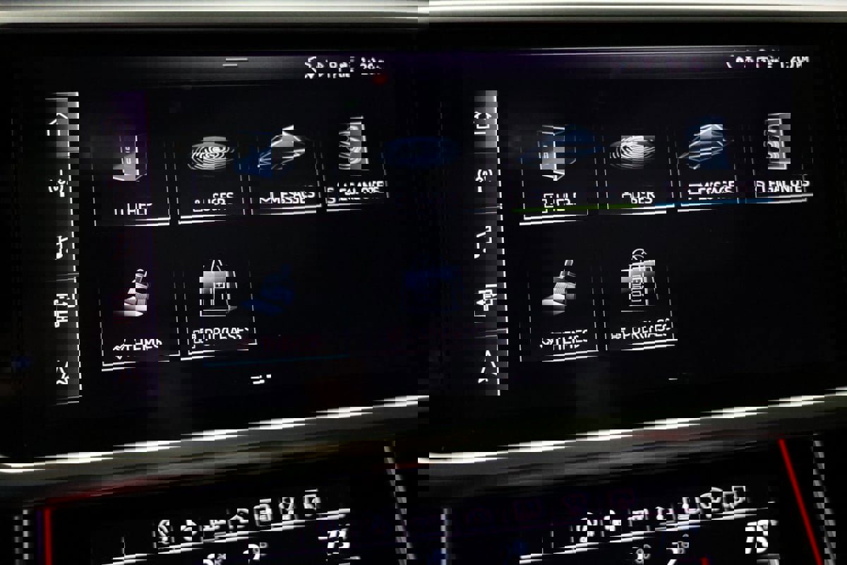 Used 2023 Audi S6 Prestige w/ Prestige Package image 54