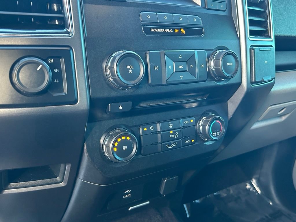 Used 2017 Ford F150 XLT AWD/4WD image 35
