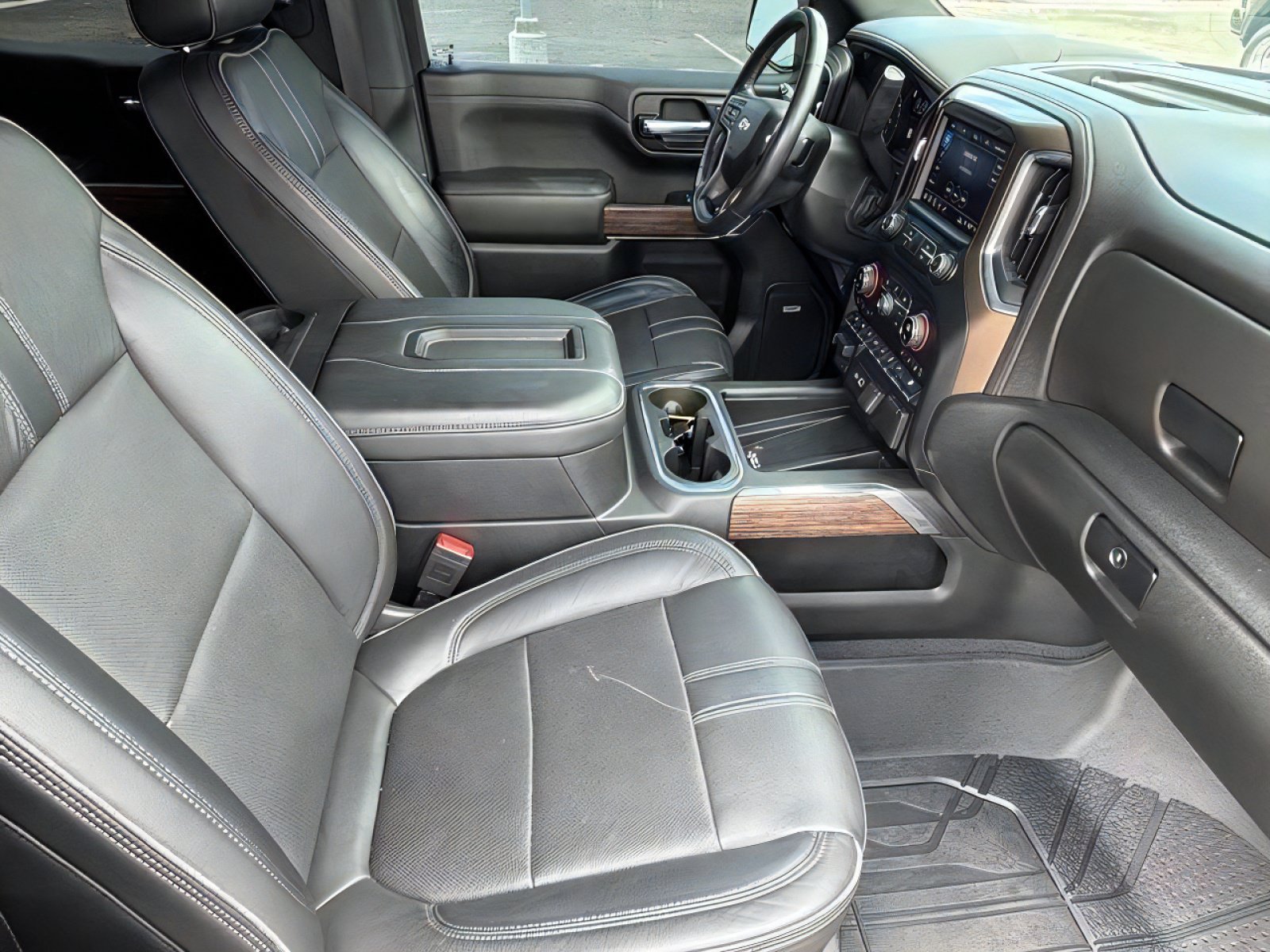 Used 2019 Chevrolet Silverado 1500 High Country w/ Technology Package AWD/4WD image 28