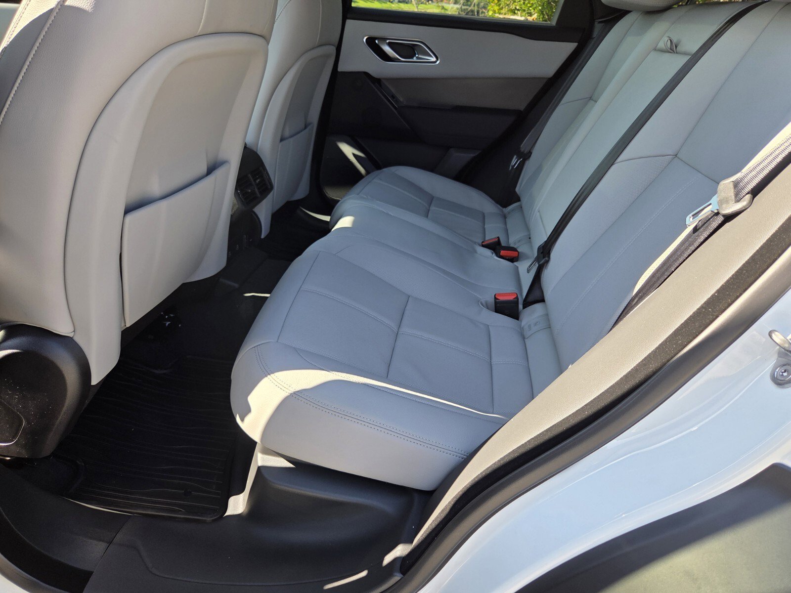 New 2026 Land Rover Range Rover Velar S image 13