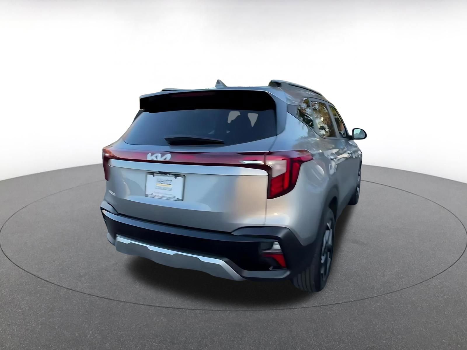 Used 2025 Kia Seltos S image 14
