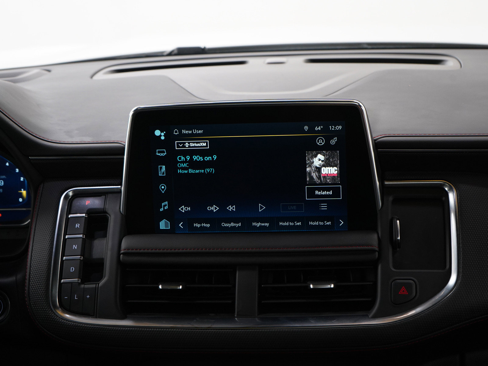 Used 2023 Chevrolet Suburban RST w/ Luxury Package AWD/4WD image 16