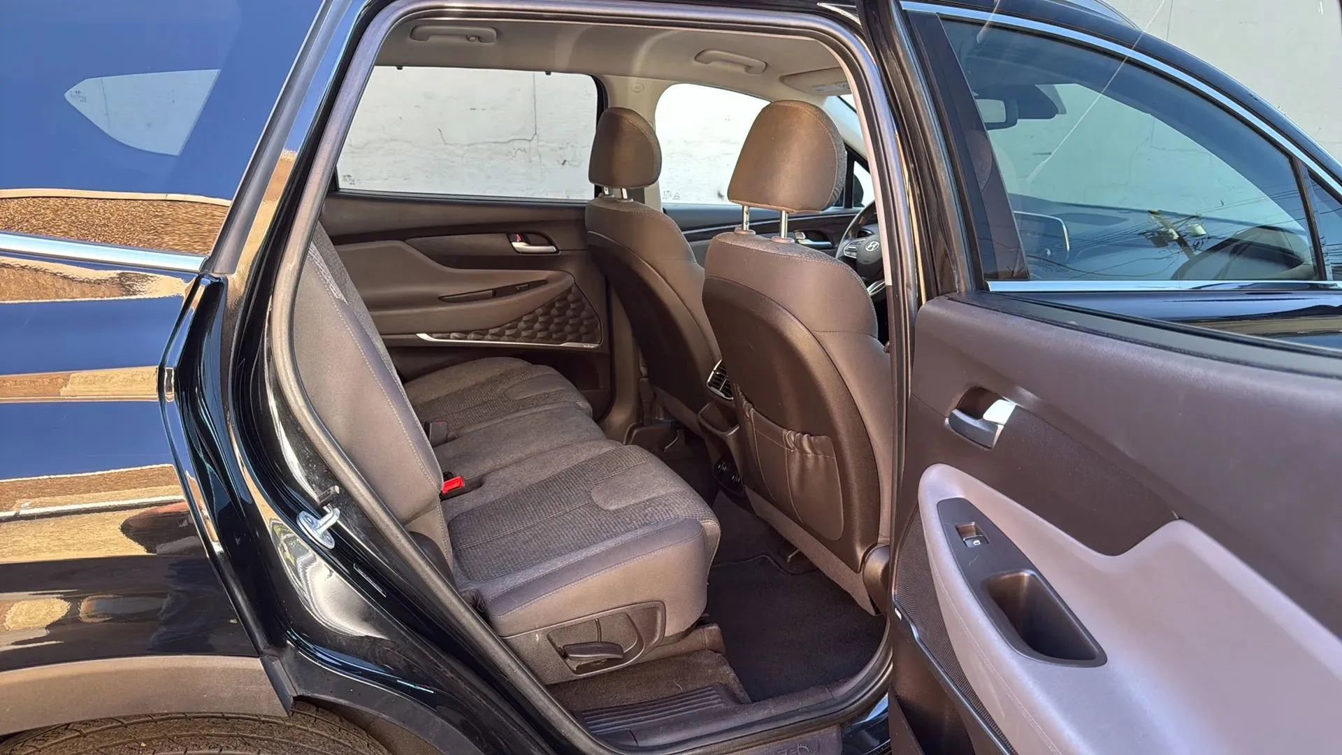 Used 2019 Hyundai Santa Fe SEL image 26