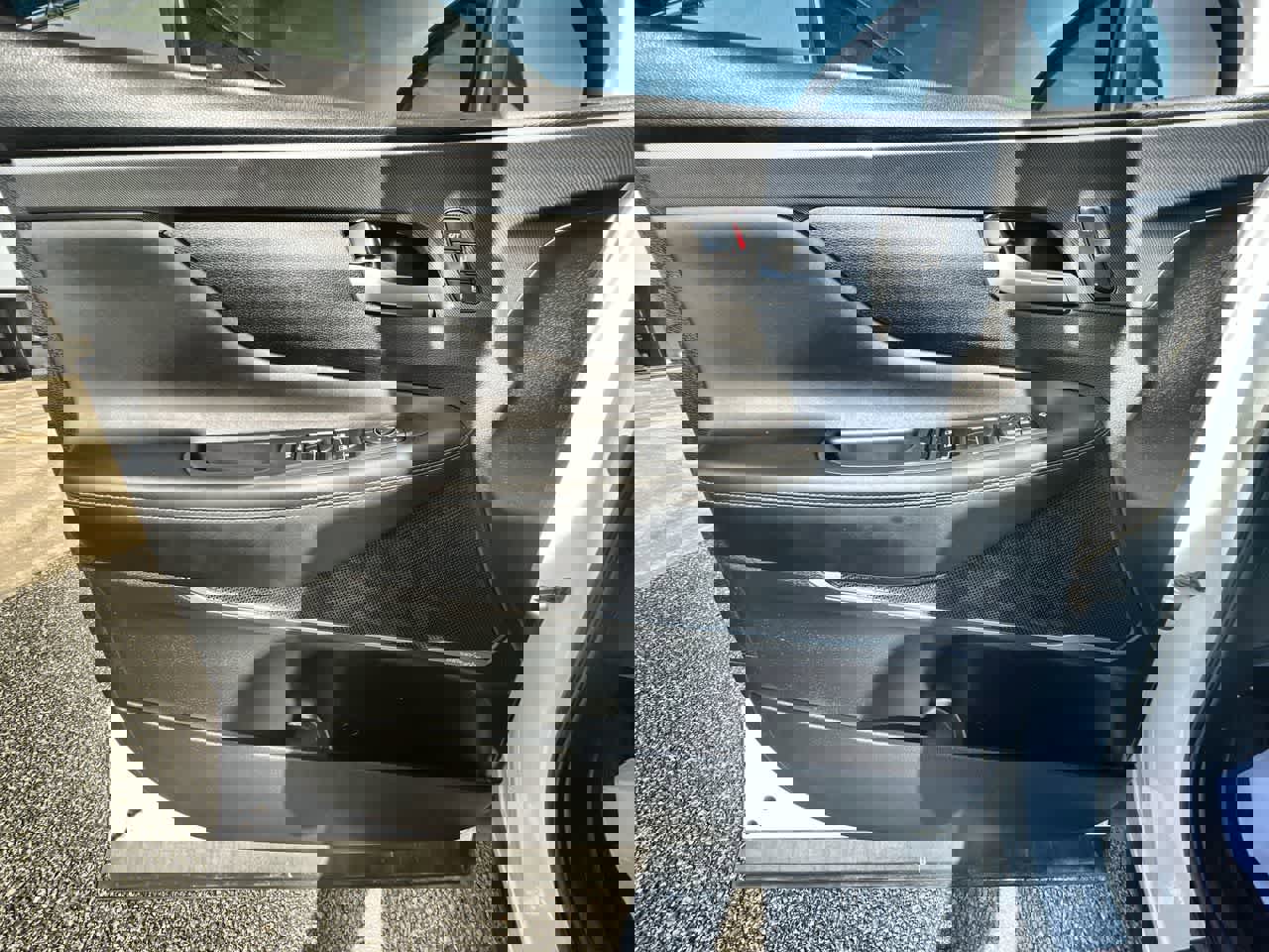 Used 2022 Hyundai Santa Fe Limited w/ Cargo Package image 23