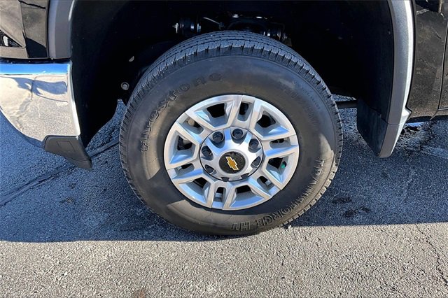 Used 2024 Chevrolet Silverado 2500 LT image 35