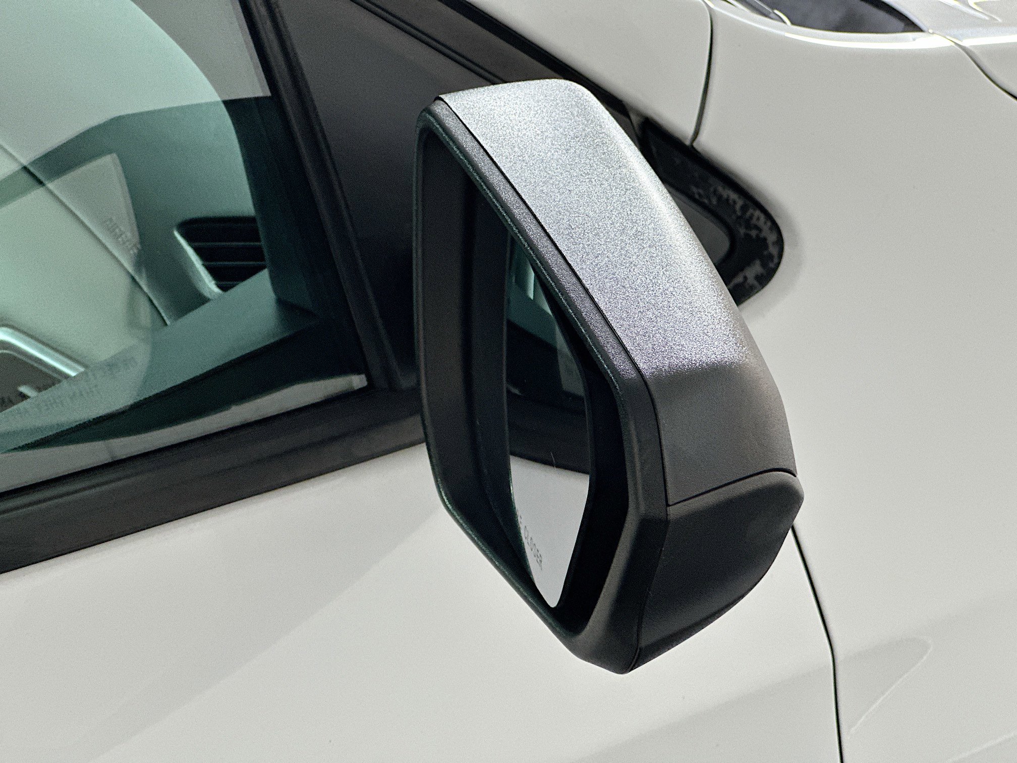 Used 2020 Chevrolet Equinox LS image 10