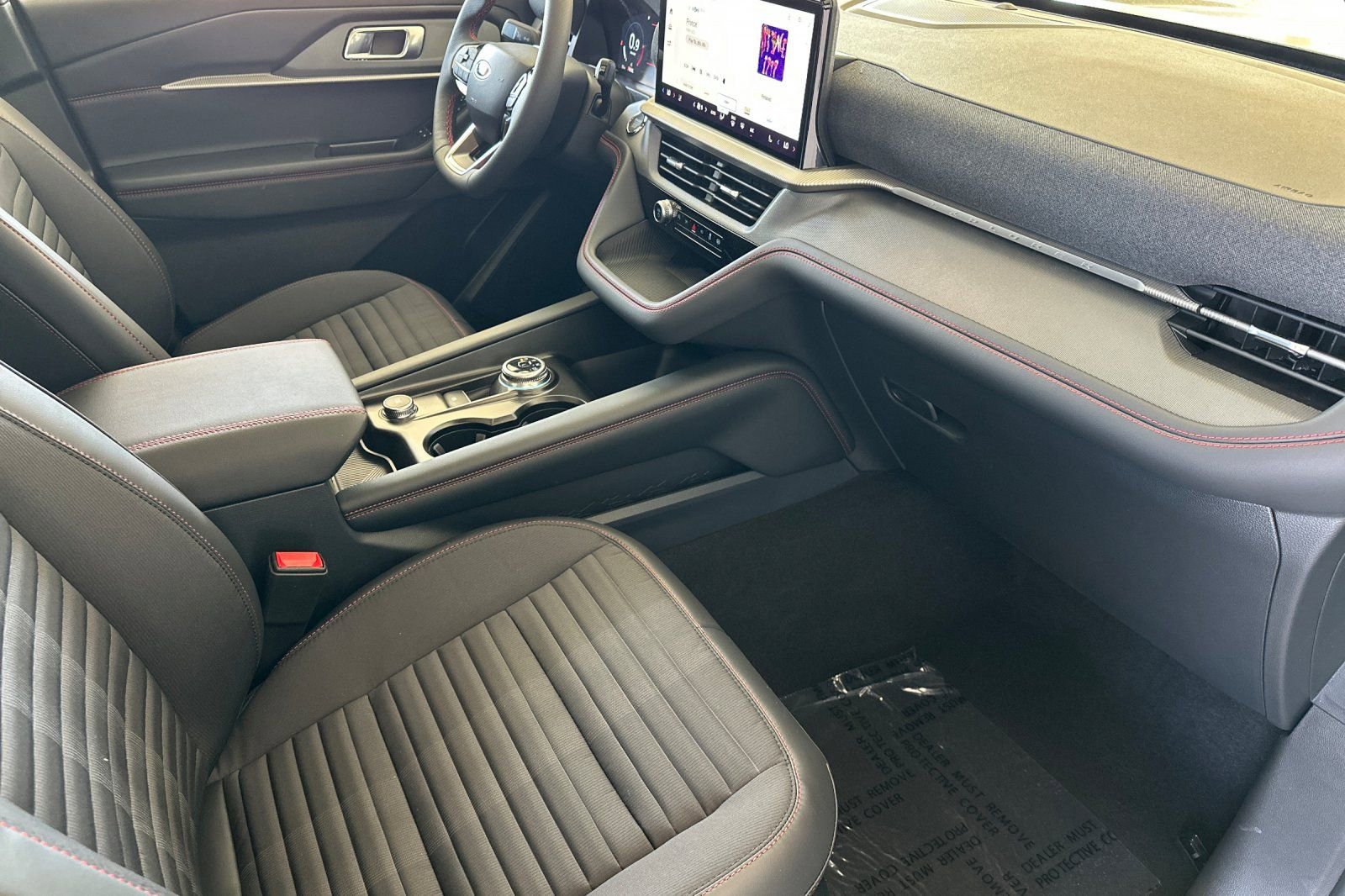 New 2026 Ford Explorer ST-Line w/ ST-Line Street Pack image 17