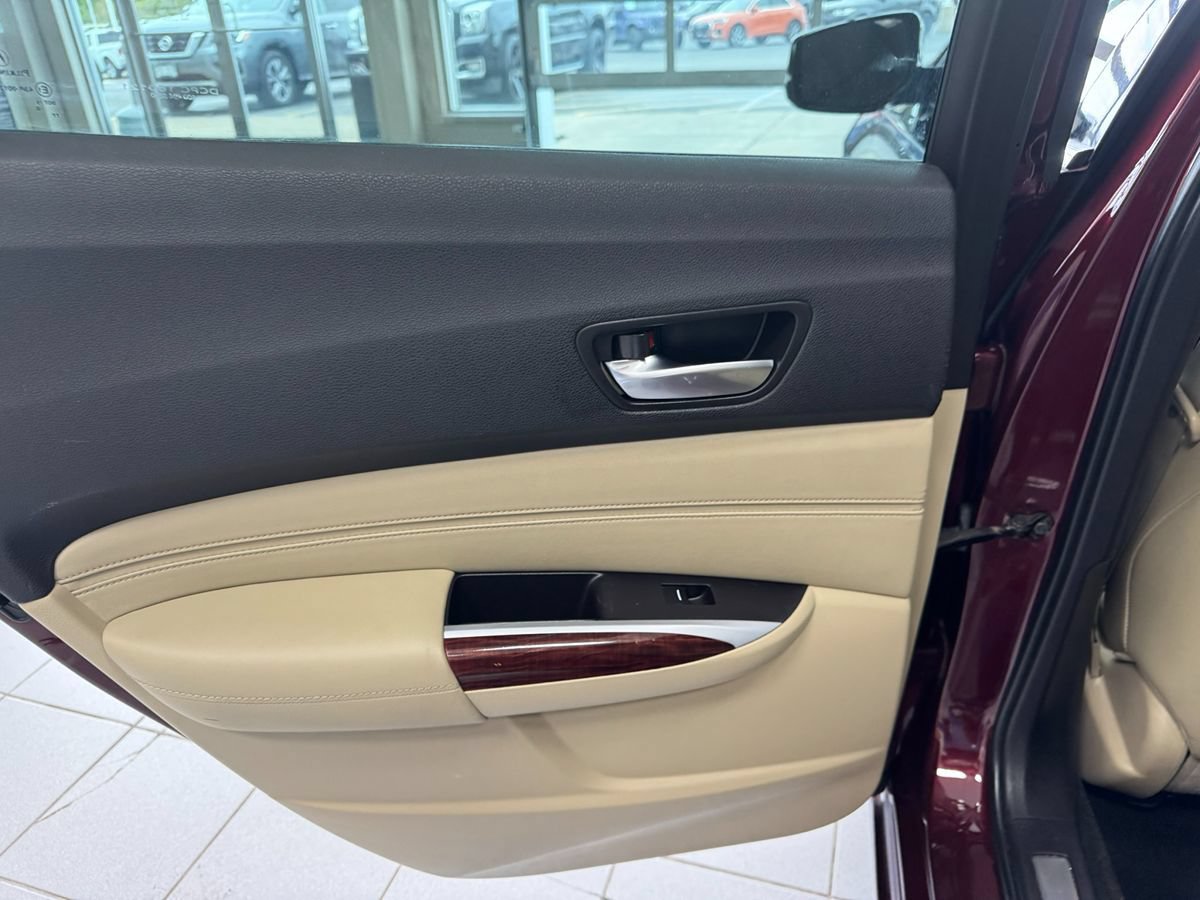 Used 2016 Acura TLX FWD image 44