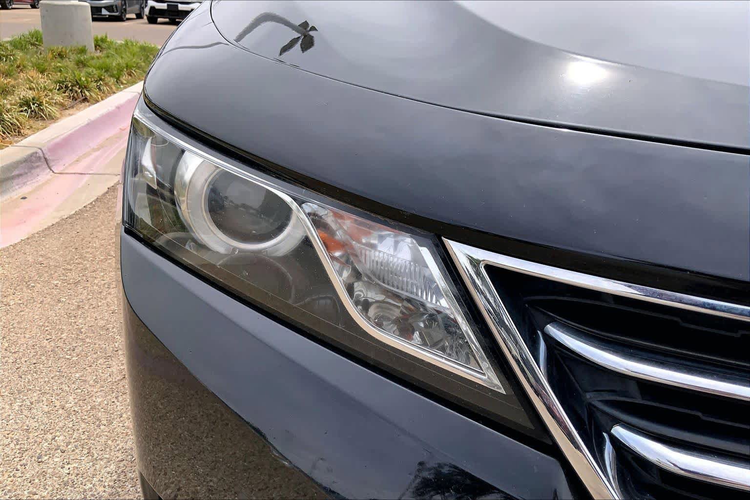 Used 2018 Chevrolet Impala Premier FWD image 28
