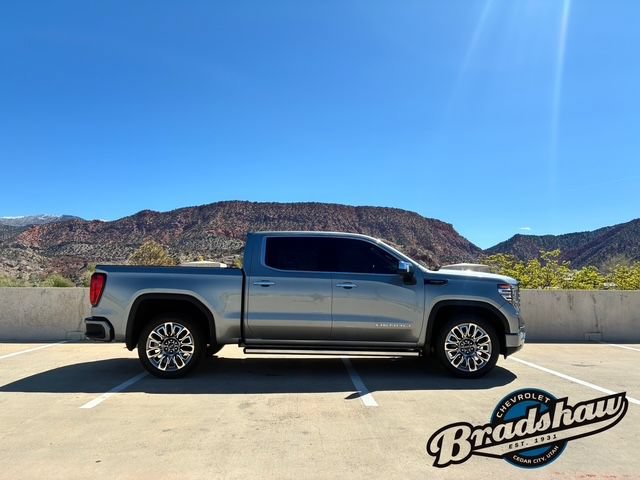 Used 2023 GMC Sierra 1500 Denali Ultimate AWD/4WD image 3