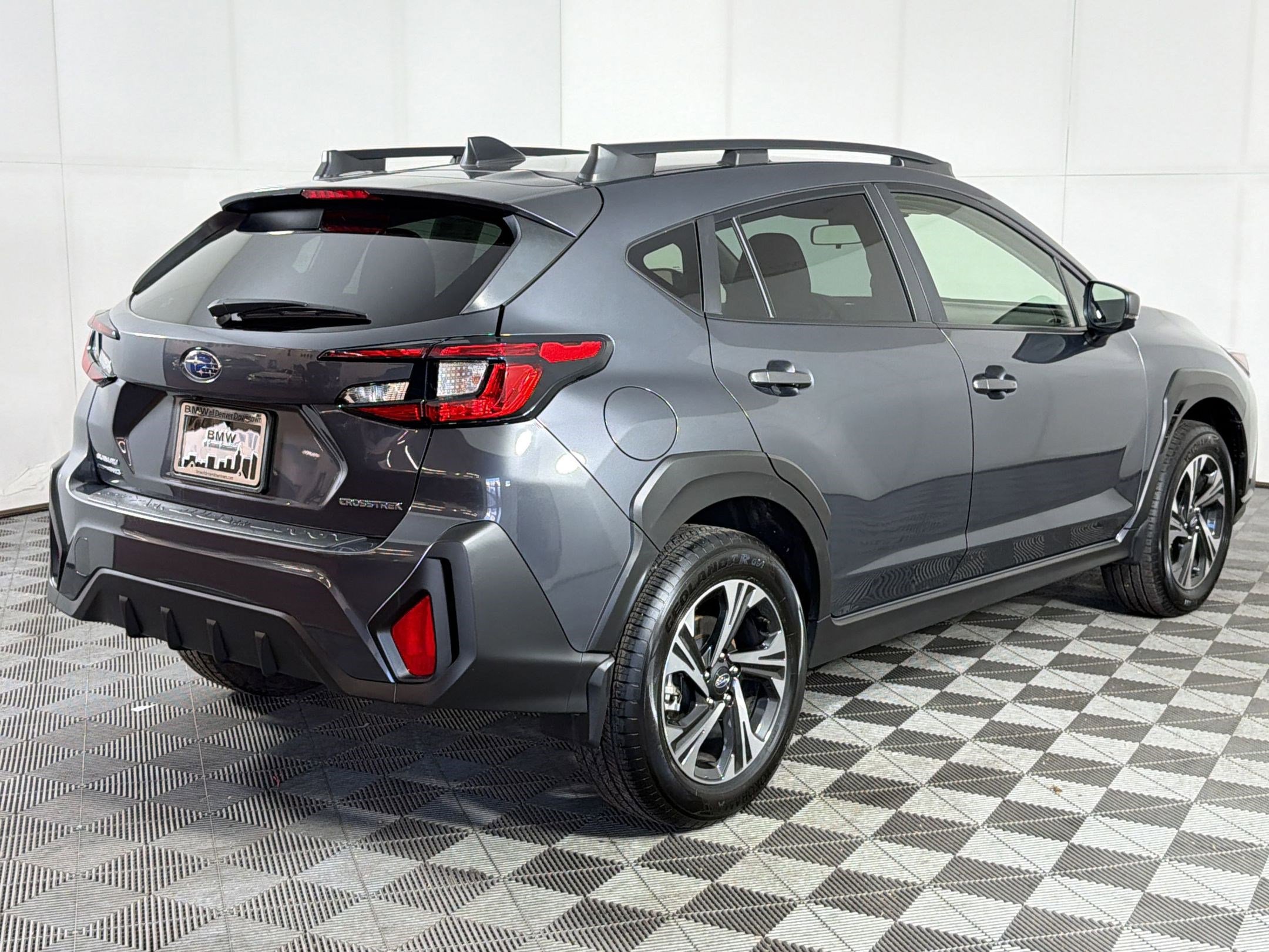 Used 2024 Subaru Crosstrek 2.0i Premium image 9