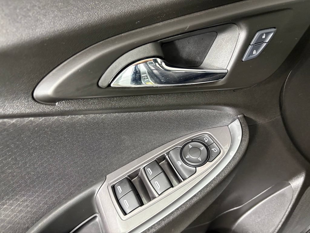 Used 2024 Chevrolet Malibu RS FWD image 24
